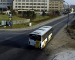 bus De Lijn op industrieterrein